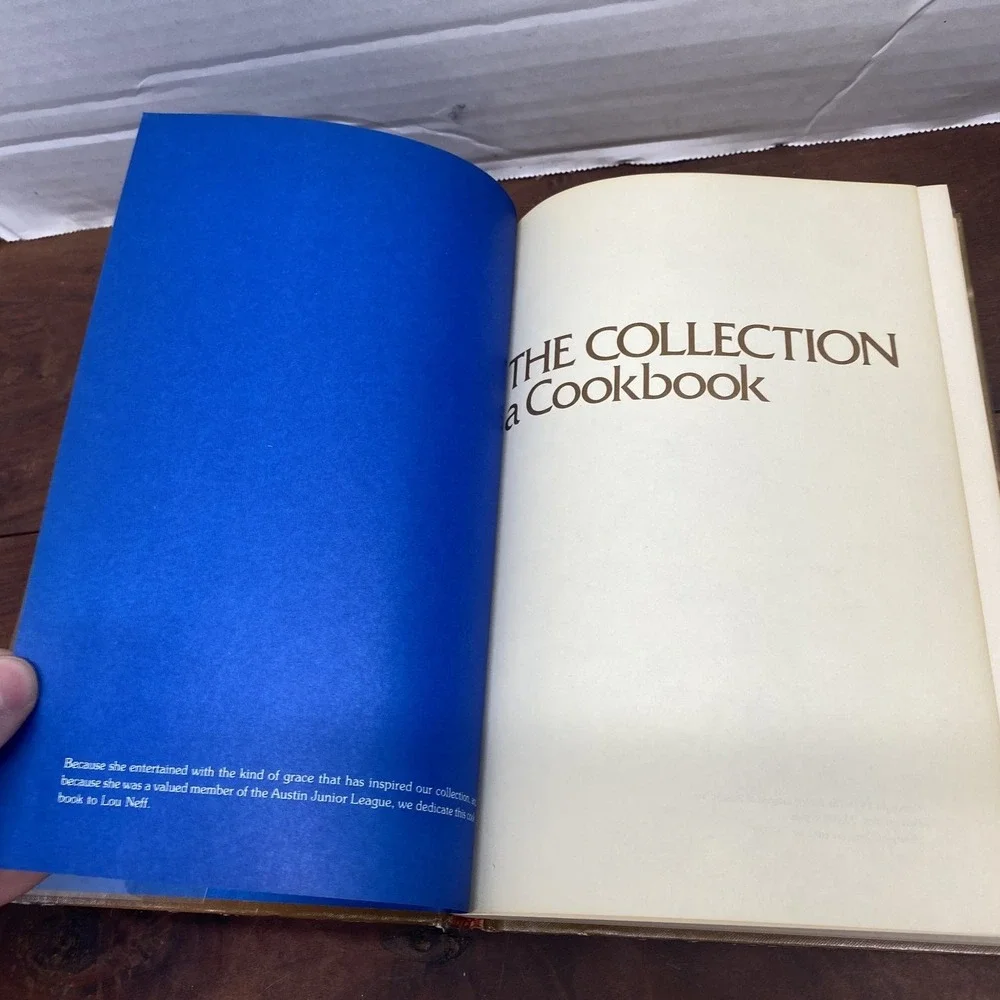 The Collection Cookbook Junior League Austin 1976 First Printing Hardcover